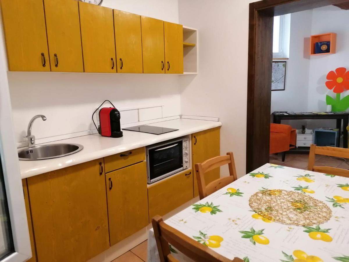 Porta Mazzini Affittacamere Йези Екстериор снимка