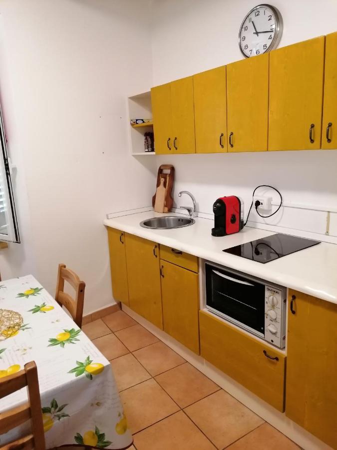 Porta Mazzini Affittacamere Йези Екстериор снимка