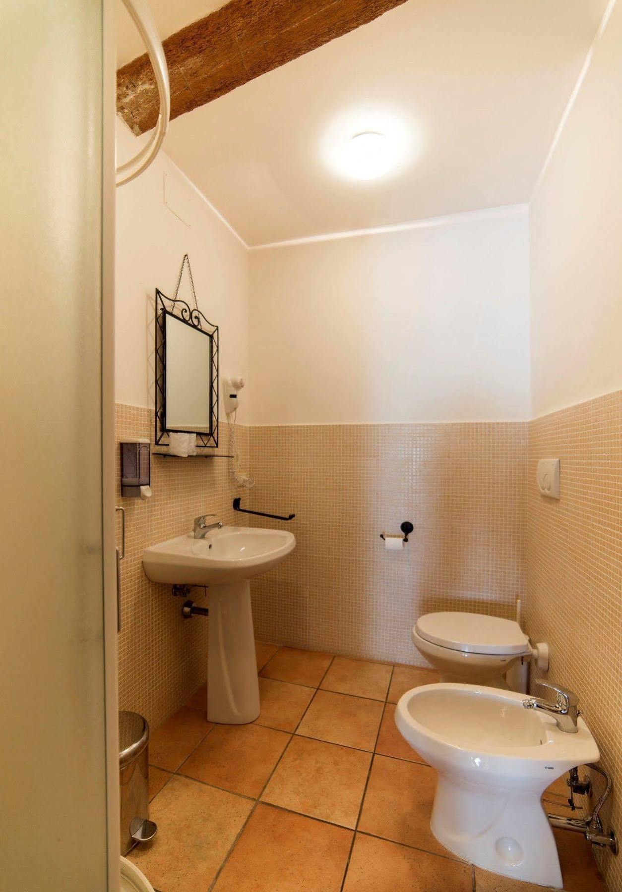 Porta Mazzini Affittacamere Йези Екстериор снимка
